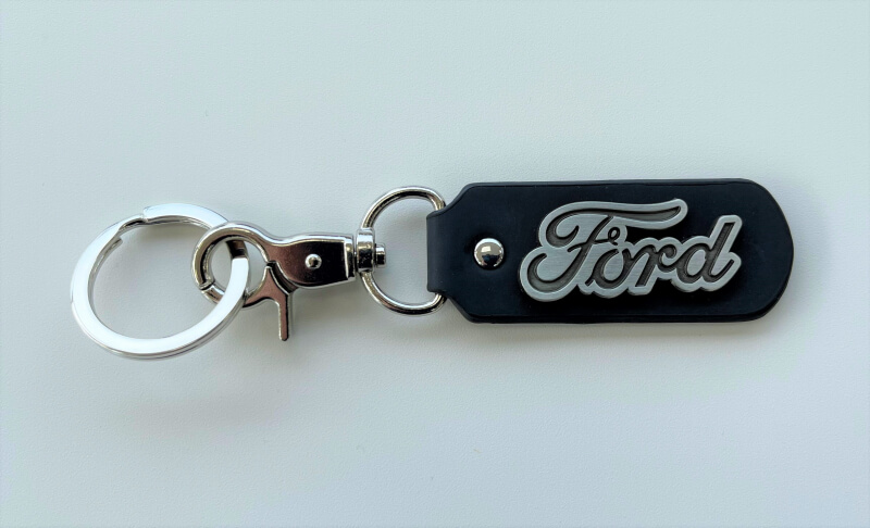 Ford Script Leather Keychain サムネイル